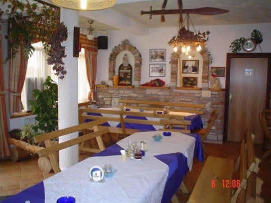 Pansion Sport Hotel Štinjan Екстериор снимка